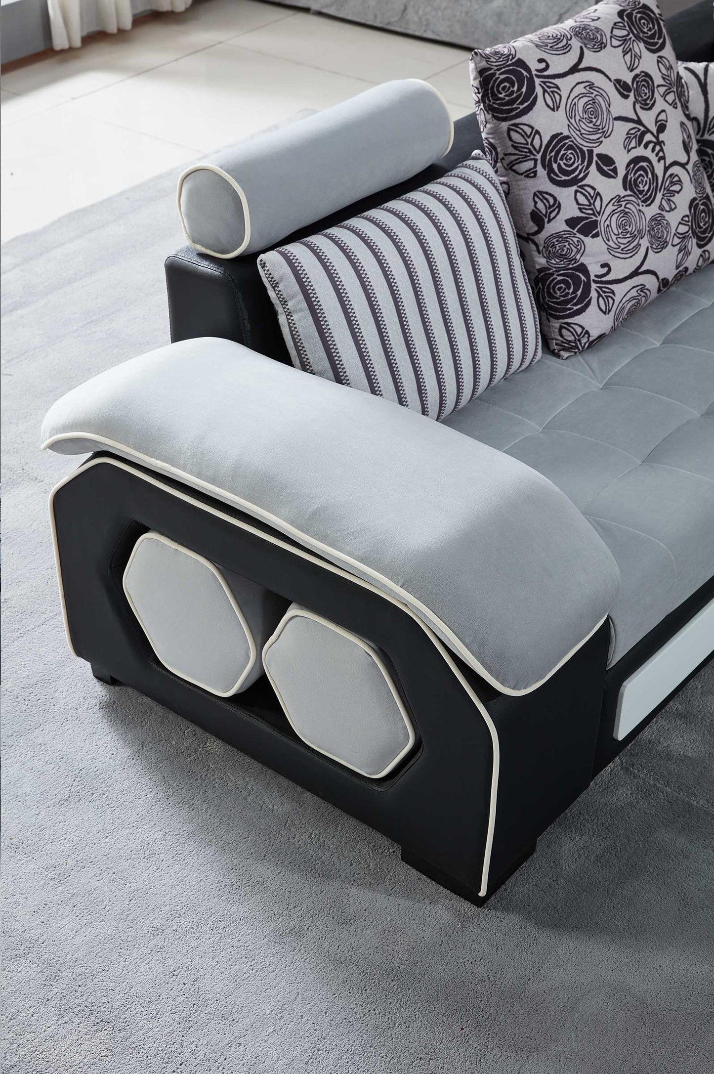 Selena Modular Tufted Sectional