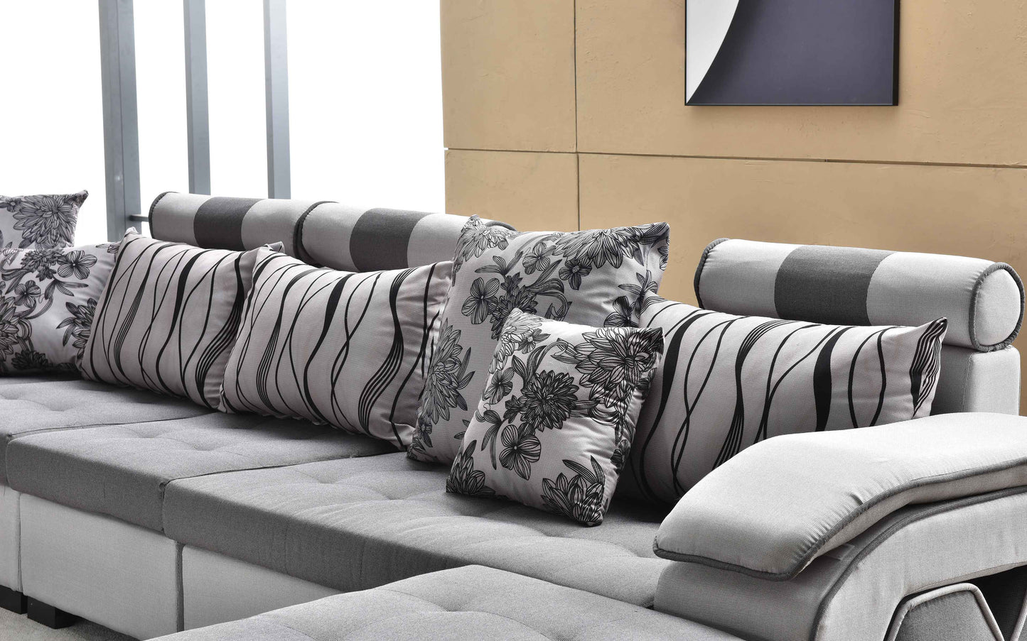 Selena Modular Tufted Sectional Style