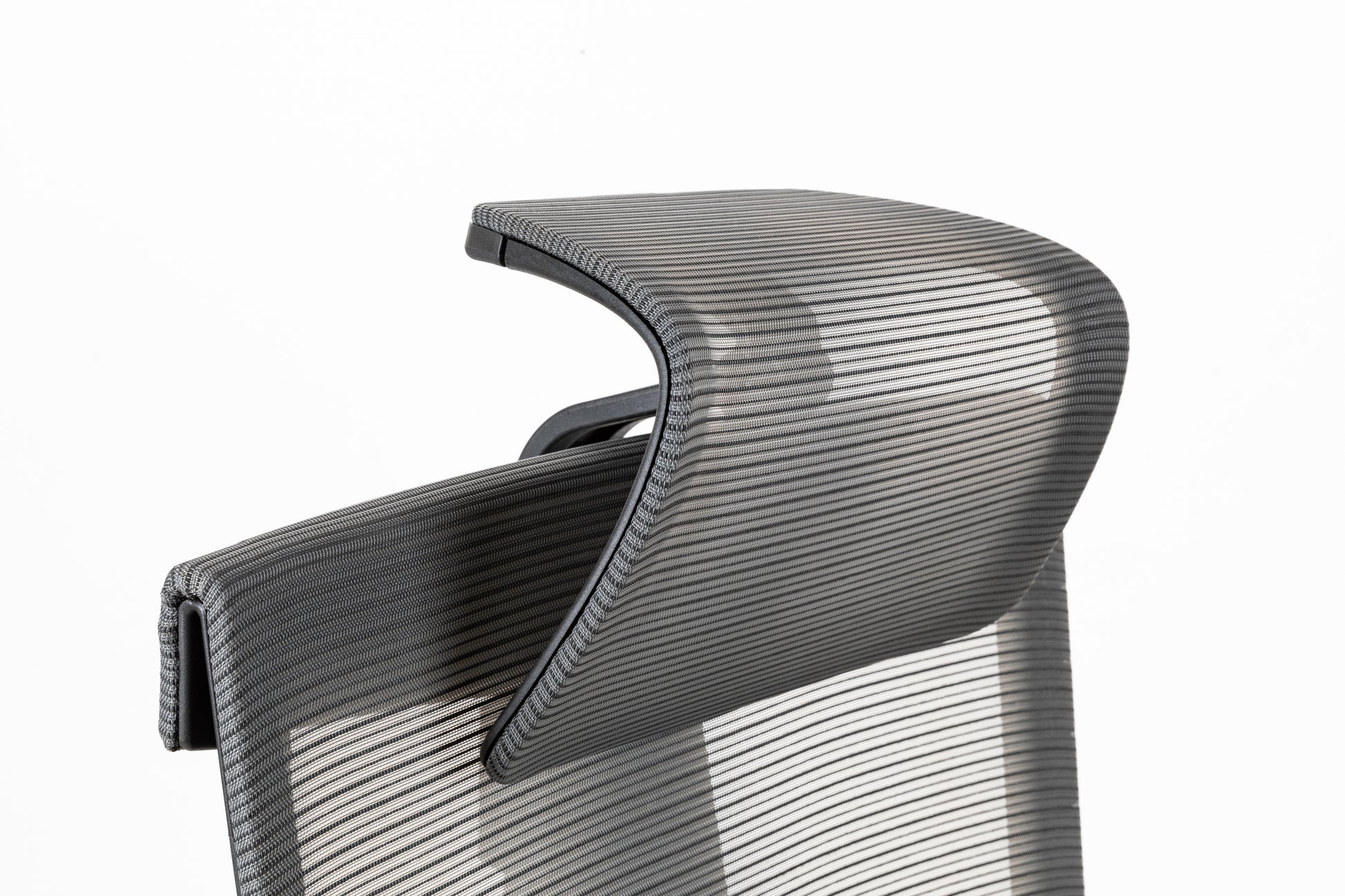 Executive office chair with headrest and 2D armrest