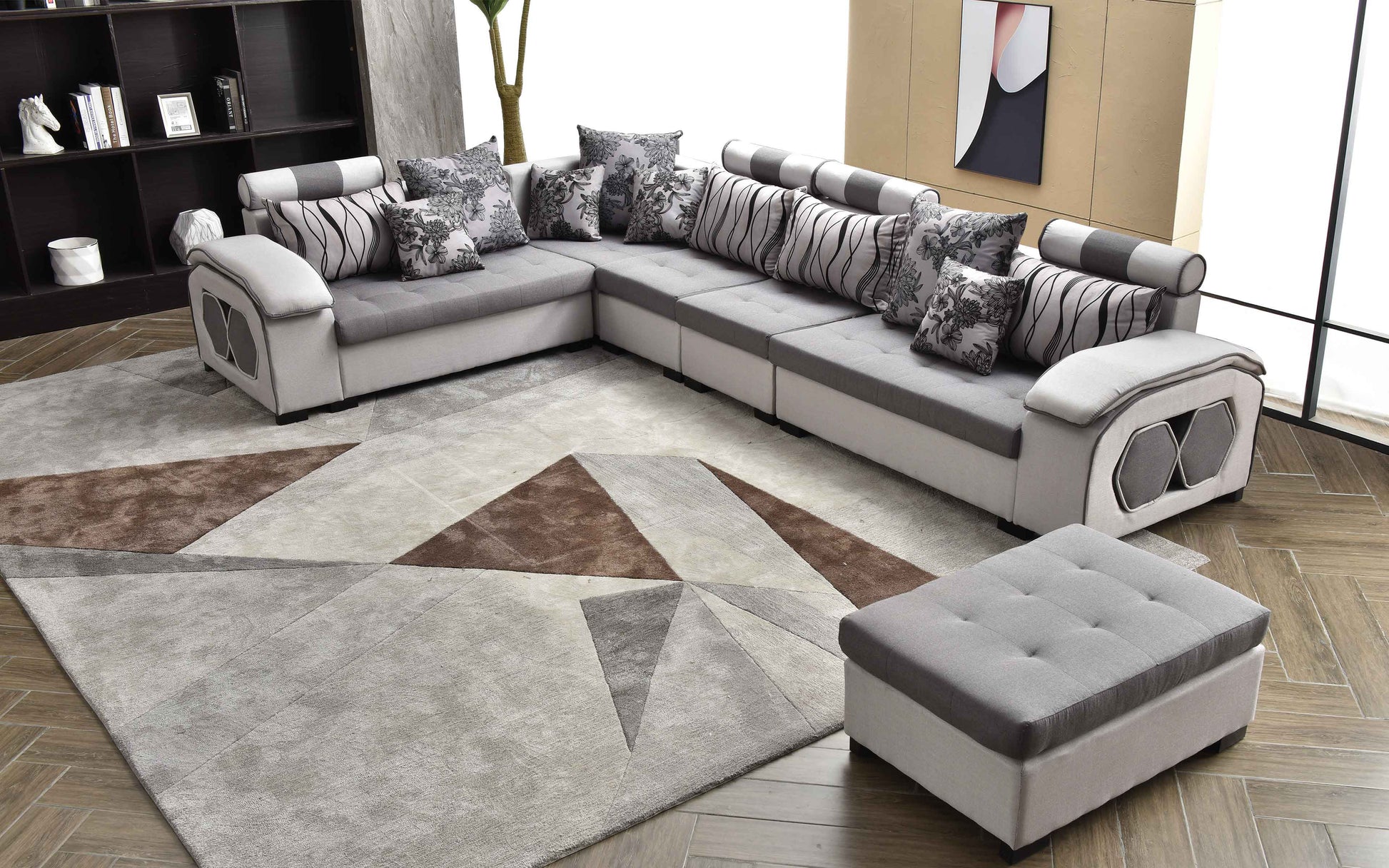 Selena Modular Tufted Sectional Style