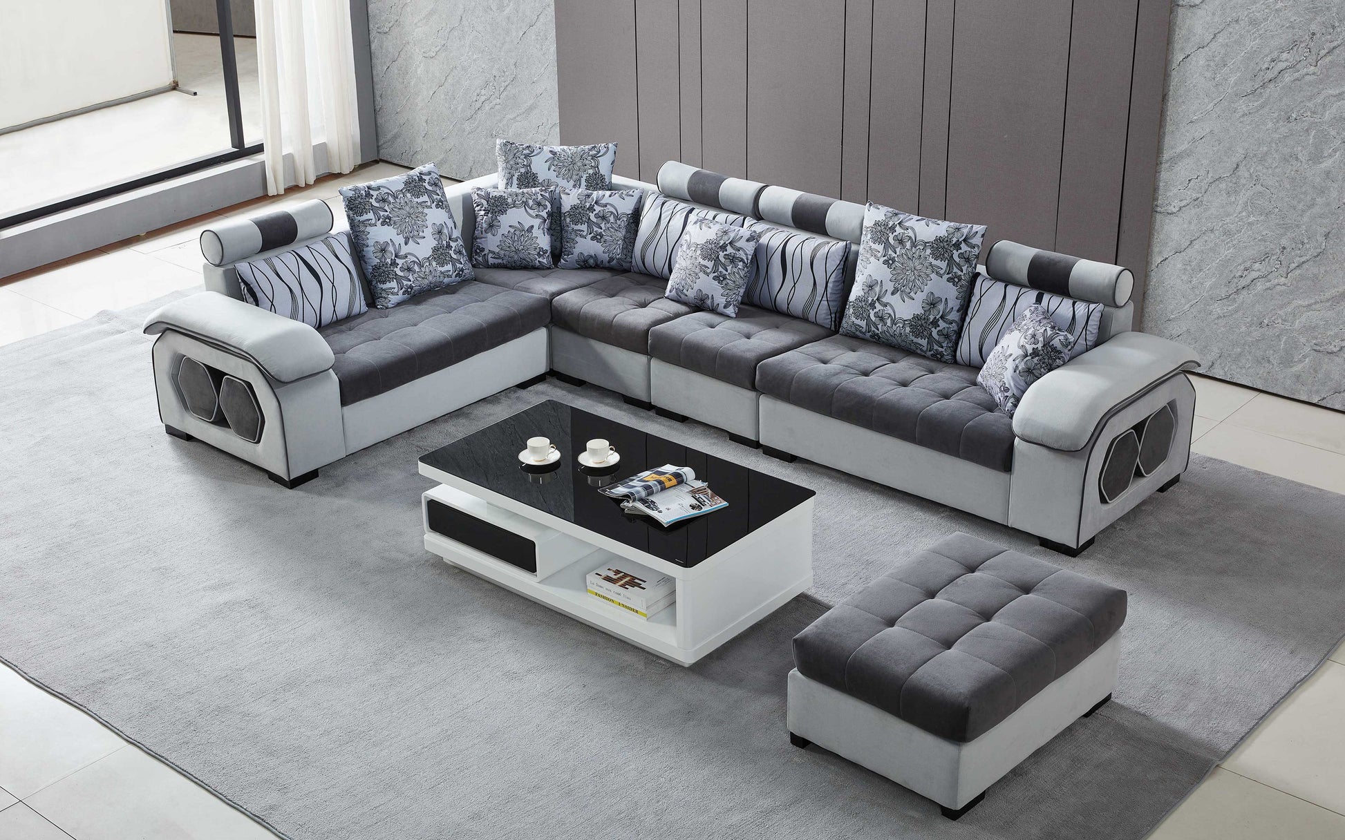 Selena Modular Tufted Sectional Style